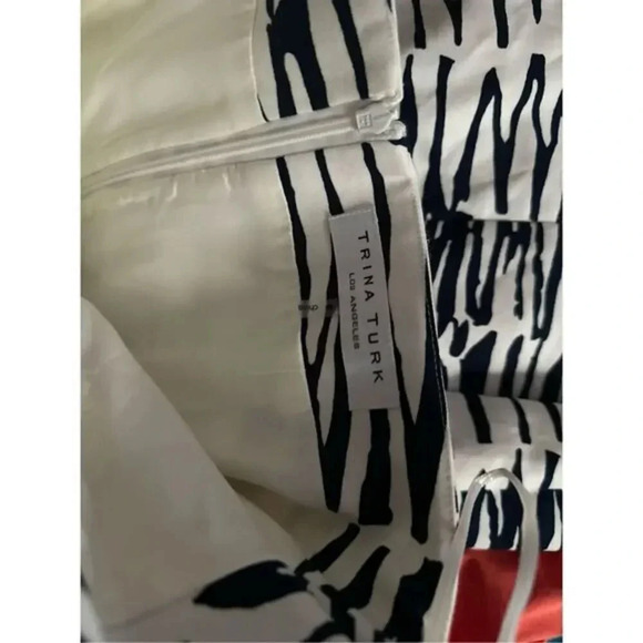 Trina Turk Strapless Sheath Dress Size 0 – Blue White Zebra Print Cocktail Party - Picture 5 of 6